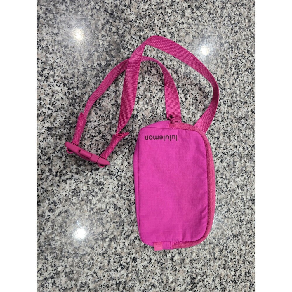 Lululemon Mini BeltBag Pink